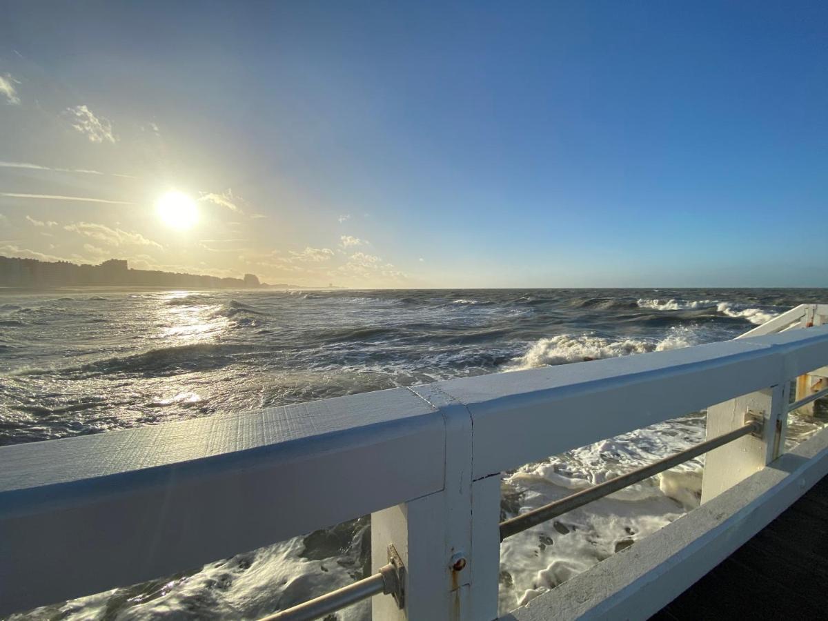Seadream - Modern, Sunny With Big Terraces & Open View - Very Close To Sea, Beach, Shops, Restaurants & Beach Bars Nieuwpoort Dış mekan fotoğraf