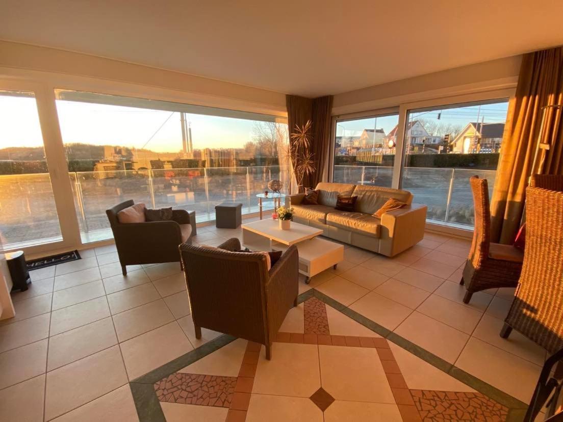 Seadream - Modern, Sunny With Big Terraces & Open View - Very Close To Sea, Beach, Shops, Restaurants & Beach Bars Nieuwpoort Dış mekan fotoğraf